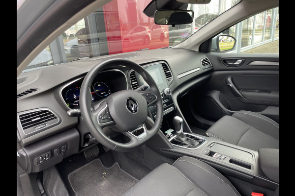 Renault Mégane Estate 1.6 E-Tech Plug-In Hybrid 160 Business Zen | Carplay/Android | PDC voor en achter | Climate | Cruise control | Lane assis Let op, rijdende auto, niet altijd aanwezig. Bel voor een afspraak!