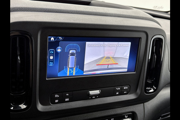 Mercedes-Benz Vito 116 CDI L2 Pro Trekhaak 2500kg Parkeerpakket Betimmering Navigatie Carplay