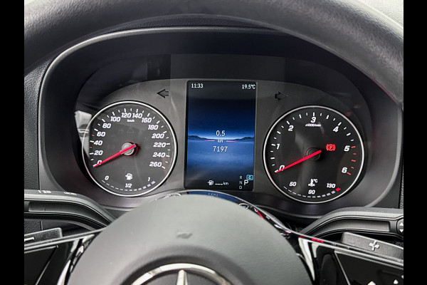 Mercedes-Benz Vito 116 CDI L2 Pro Trekhaak 2500kg Parkeerpakket Betimmering Navigatie Carplay