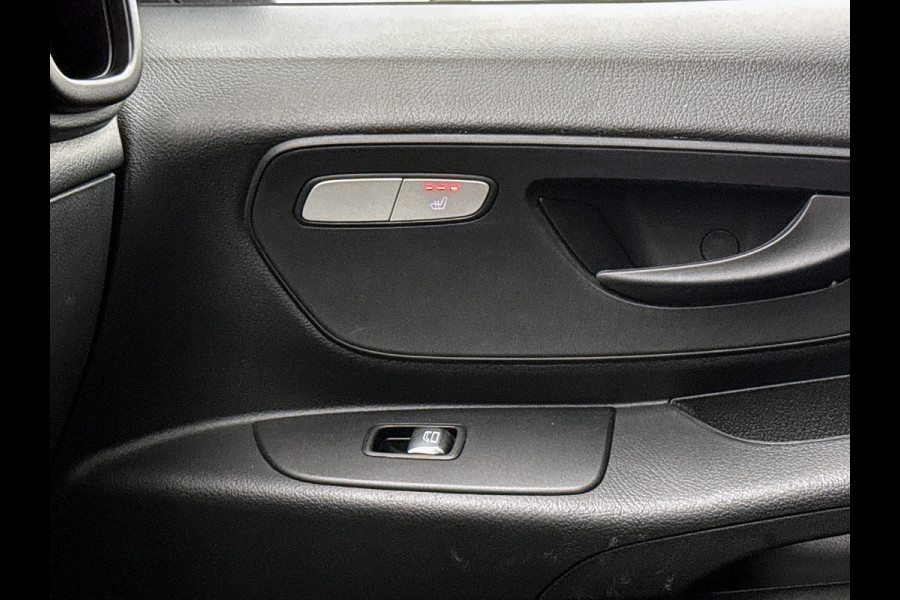 Mercedes-Benz Vito 116 CDI L2 Pro Trekhaak 2500kg Parkeerpakket Betimmering Navigatie Carplay