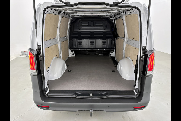 Mercedes-Benz Vito 116 CDI L2 Pro Trekhaak 2500kg Parkeerpakket Betimmering Navigatie Carplay