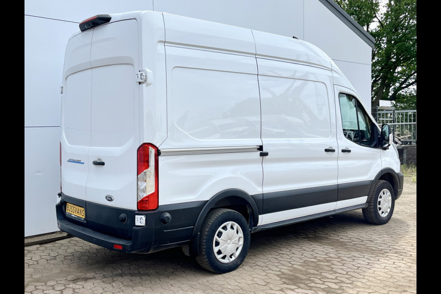 Ford E-Transit 68kWh 184PK L2H3 317km WLTP 97,4% (SOH) BEV Snelladen Camera Cruise control Climate control Carplay Navigatie Laadkabel Parkeersensoren V+A