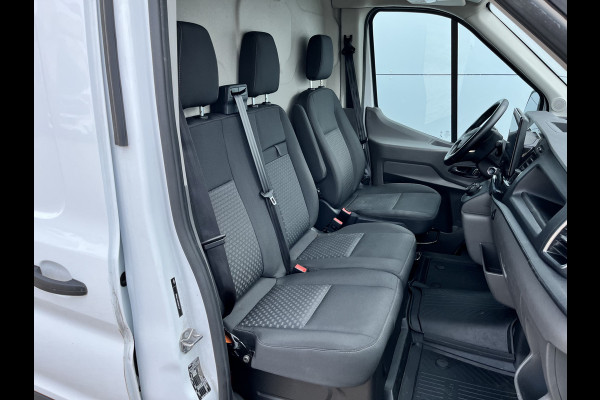 Ford E-Transit 68kWh 184PK L2H3 317km WLTP 97,4% (SOH) BEV Snelladen Camera Cruise control Climate control Carplay Navigatie Laadkabel Parkeersensoren V+A