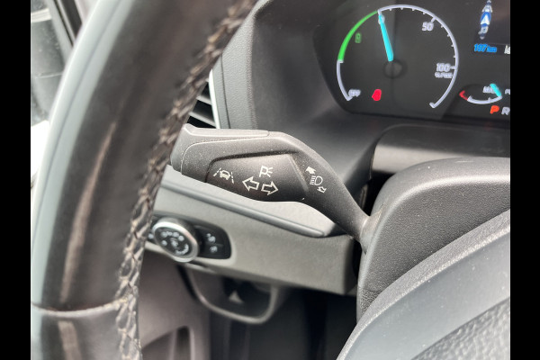 Ford E-Transit 68kWh 184PK L2H3 317km WLTP 97,4% (SOH) BEV Snelladen Camera Cruise control Climate control Carplay Navigatie Laadkabel Parkeersensoren V+A