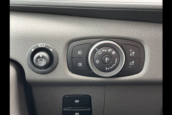 Ford E-Transit 68kWh 184PK L2H3 317km WLTP 97,4% (SOH) BEV Snelladen Camera Cruise control Climate control Carplay Navigatie Laadkabel Parkeersensoren V+A