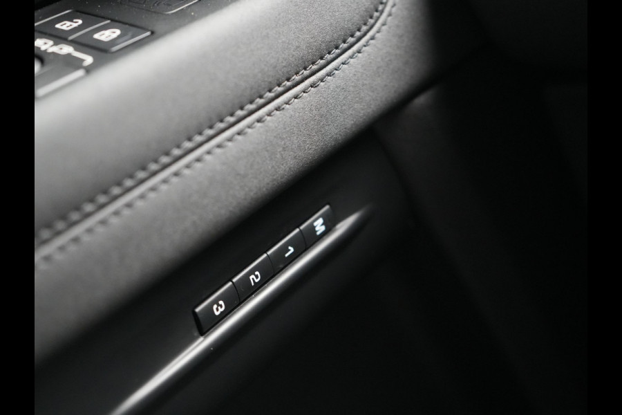 Land Rover Range Rover Evoque P300e AWD S PHEV 309pk Dealer O.H. | Trekhaak Afn. | Adaptive Cruise | 360 Camera | Lederen Comfortstoelen Memory & Verwarmd | Keyless | Blis | Stuur Verwarmd | Apple Carplay | Navigatie | DAB |