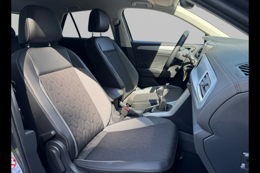 Volkswagen T-Roc TSI 115PK LIFE GOAL EDITION VIRTUAL/NAVI/ACC/STOELVERW.