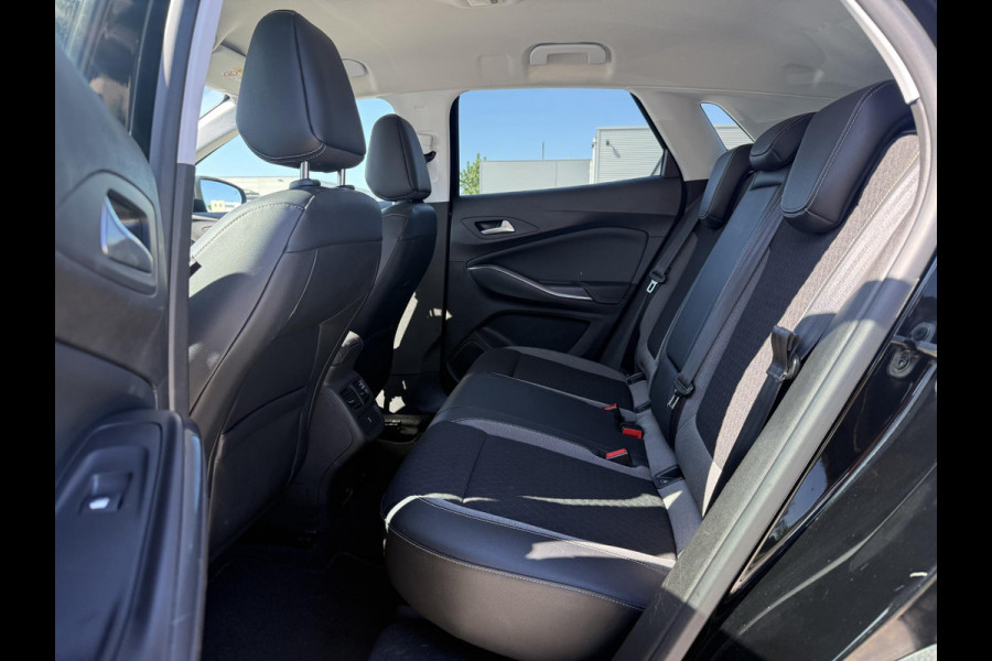 Opel Crossland X 1.2 Turbo 120 Jaar Edition Carplay|D-riem vv in 2025|Trekhaak|Cruise|PDC|APK tot 01-2028