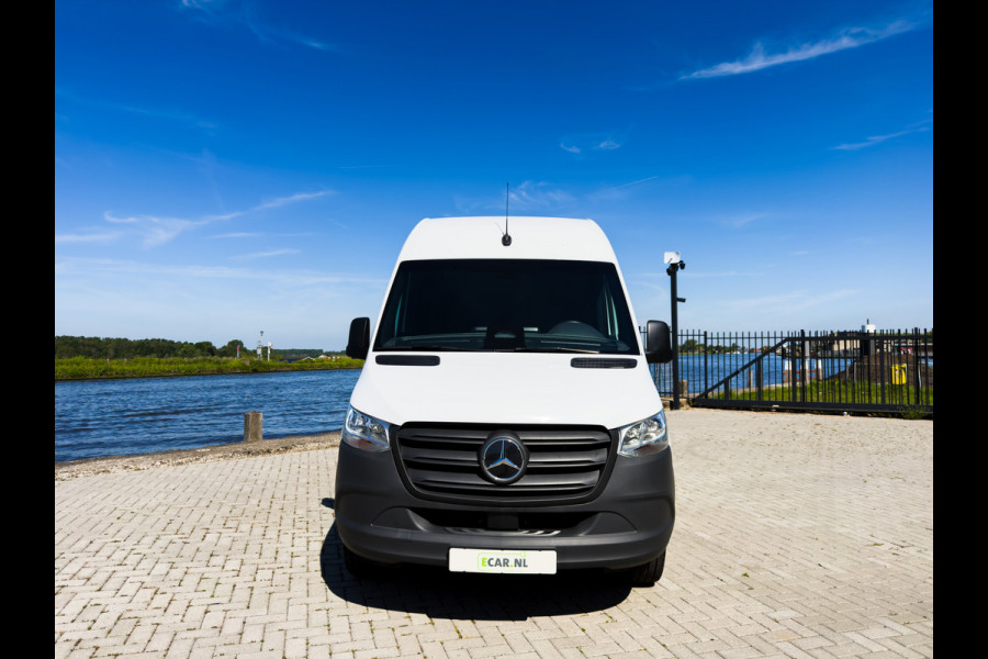 Mercedes-Benz eSprinter 314 L2 Pro 56kWh | 270° openslaande achterdeuren | Achteruitrijcamera | Snel laden |