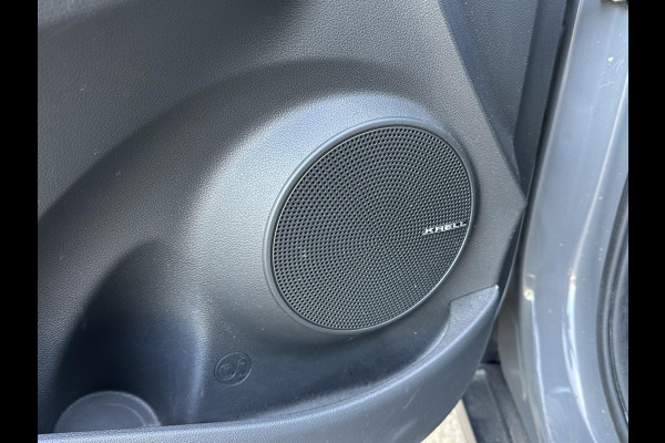 Hyundai Kona EV Premium 64 kWh SOH 97% | 12 MND BOVAG GARANTIE | STOEL/STUURVERWARMING | ELEK. STOELEN | DODEHOEK | KEYLESS | ACHTERUITRIJ CAMERA | HEAD UP | ADAP. CRUISE |