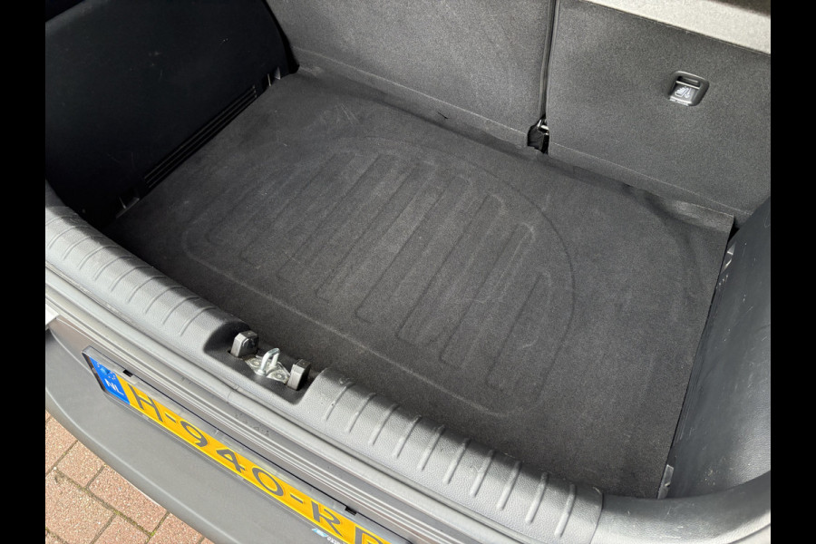 Kia Stonic 1.0 T-GDi DynamicLine CAMERA/NAVI/CARPLAY/TREKHAAK