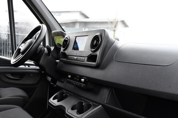 Mercedes-Benz Sprinter 317 1.9 CDI L2H2 RWD PB Edition Camera, Cruise, Carplay, 3500kg Trekhaak, 170PK, Automaat, LED,  Multimedia, UNIEK!