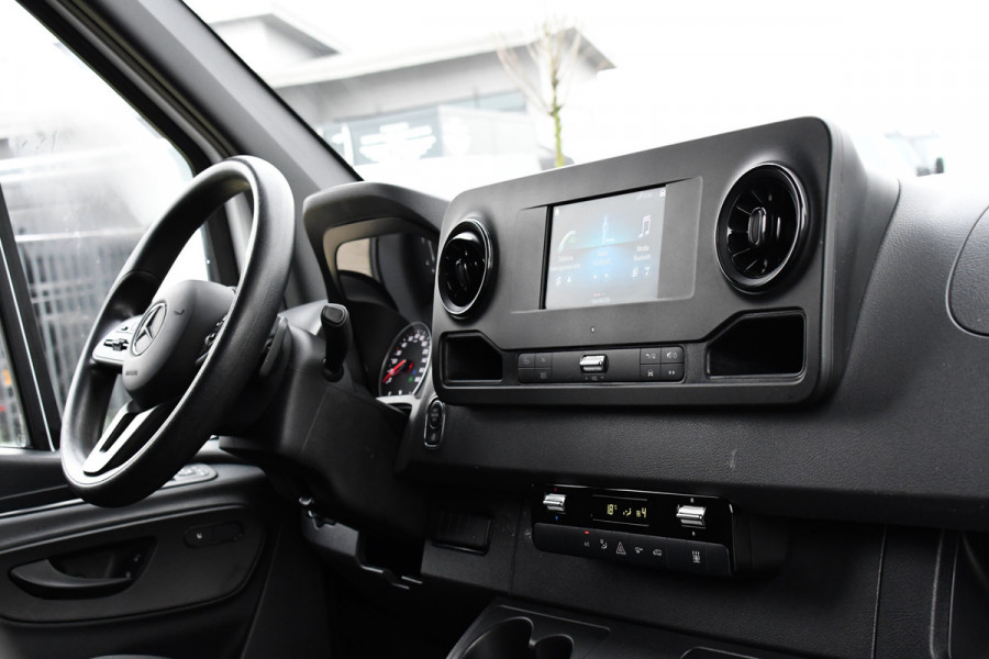 Mercedes-Benz Sprinter 317 1.9 CDI L2H2 RWD PB Edition Camera, Cruise, Carplay, 3500kg Trekhaak, 170PK, Automaat, LED,  Multimedia, UNIEK!