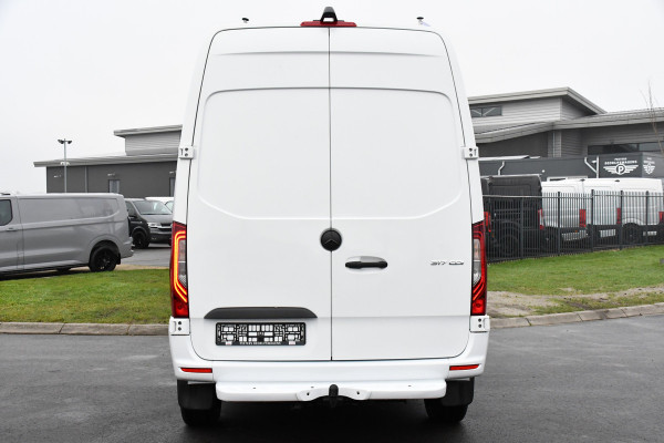 Mercedes-Benz Sprinter 317 1.9 CDI L2H2 RWD PB Edition Camera, Cruise, Carplay, 3500kg Trekhaak, 170PK, Automaat, LED,  Multimedia, UNIEK!