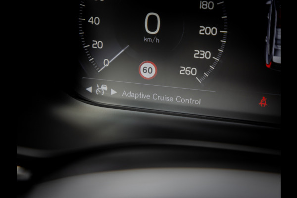 Volvo XC60 2.0 T5 AWD Inscription | Panoramadak | Trekhaak | Luchtvering
