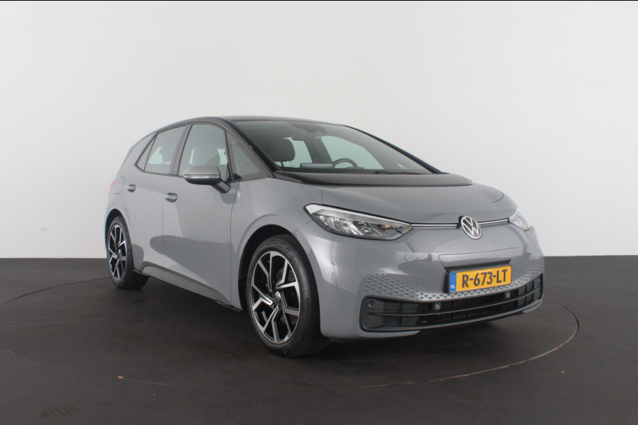 Volkswagen ID.3 First 58 kWh > SOH 91%/Trekhaak/Moonstone Grey/19 inch