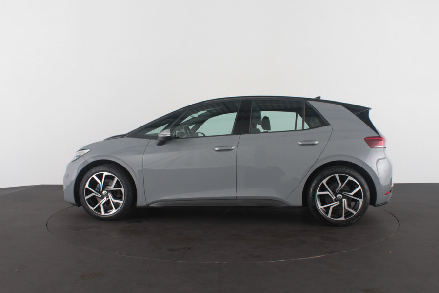 Volkswagen ID.3 First 58 kWh > SOH 91%/Trekhaak/Moonstone Grey/19 inch
