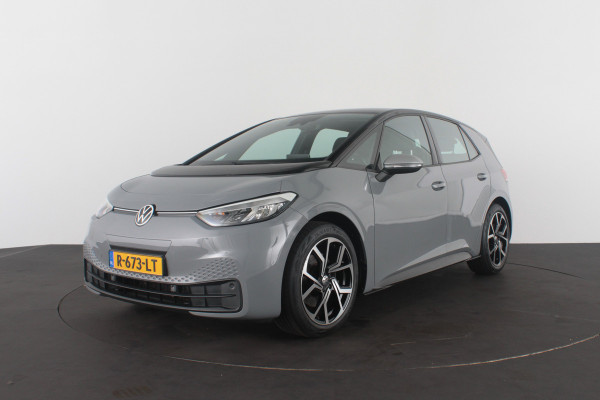 Volkswagen ID.3 First 58 kWh > SOH 91%/Trekhaak/Moonstone Grey/19 inch