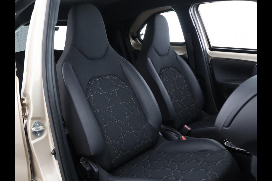 Toyota Aygo X 1.0 VVT-i S-CVT Envy | Keyless Entry & Start | Navigatie | Camera