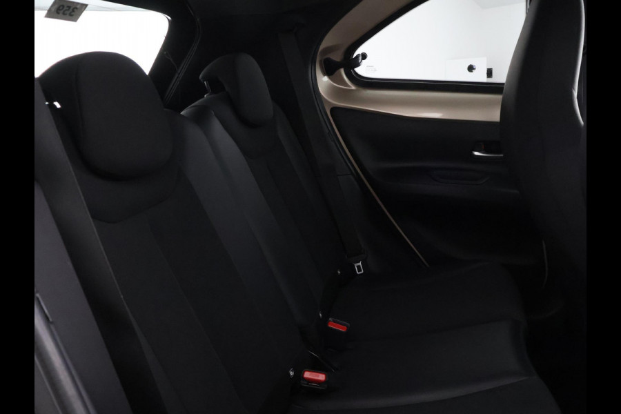 Toyota Aygo X 1.0 VVT-i S-CVT Envy | Keyless Entry & Start | Navigatie | Camera