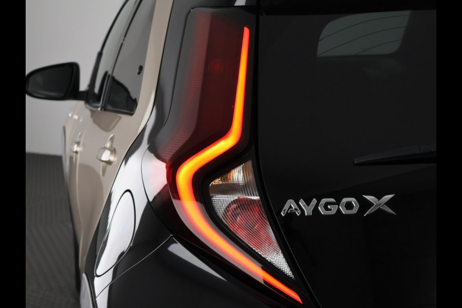 Toyota Aygo X 1.0 VVT-i S-CVT Envy | Keyless Entry & Start | Navigatie | Camera