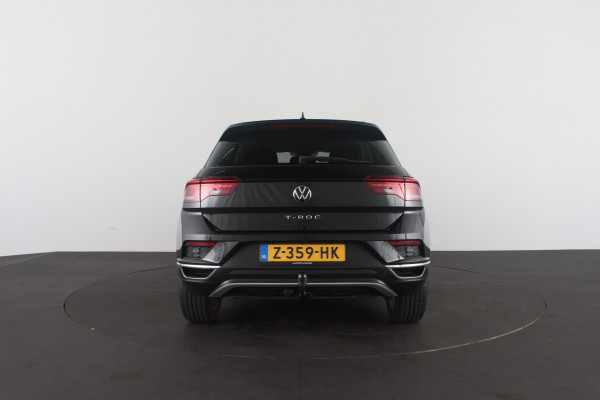 Volkswagen T-Roc 1.5 TSI Sport > Camera/Trekhaak/Winterpakket
