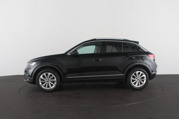 Volkswagen T-Roc 1.5 TSI Sport > Camera/Trekhaak/Winterpakket