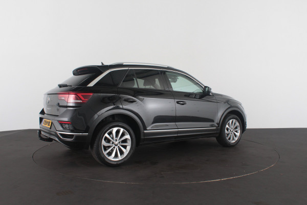 Volkswagen T-Roc 1.5 TSI Sport > Camera/Trekhaak/Winterpakket