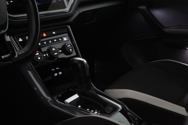 Volkswagen T-Roc 1.5 TSI Sport > Camera/Trekhaak/Winterpakket