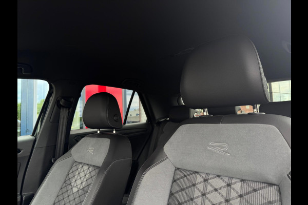 Volkswagen T-Roc 1.5 TSI 3 x R-Line | LED | Stoelverwarming | Carplay | Adaptive Cruise | Dode hoek detectie | Black Pakket |