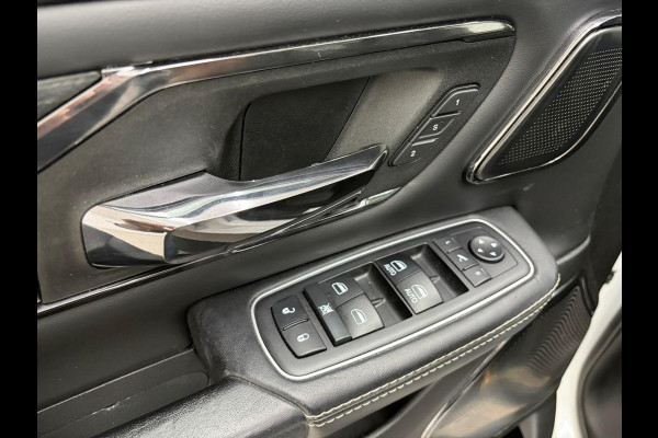 Dodge Ram Pick Up 1500 Limited Night 5.7 V8 LPG NL-Auto