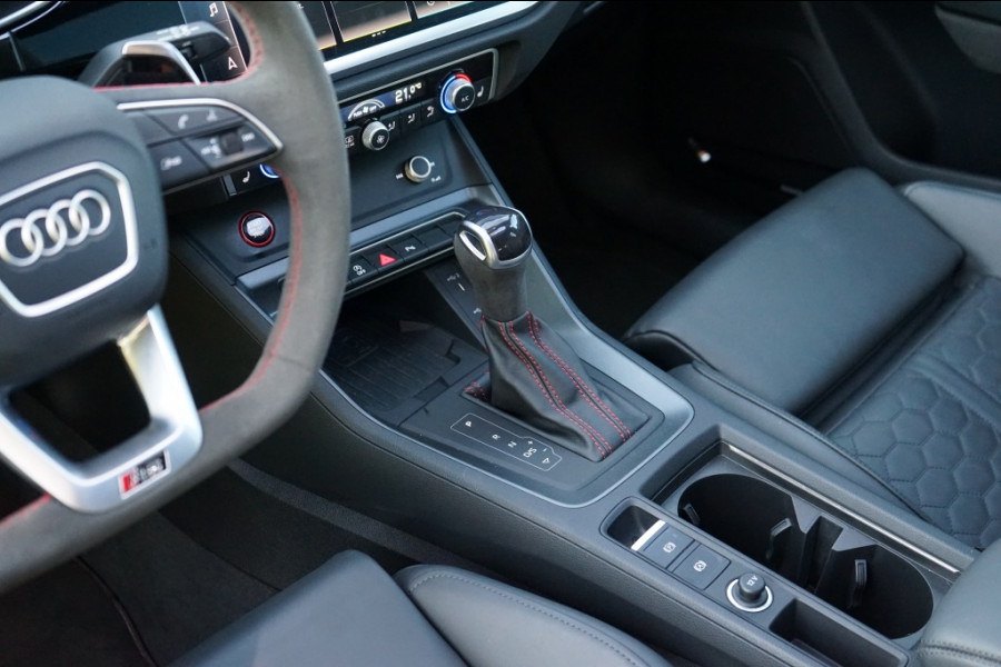 Audi RSQ3 Sportback 2.5 TFSI Quattro Sonos/Pano/Nardo/360/RS-Zetels