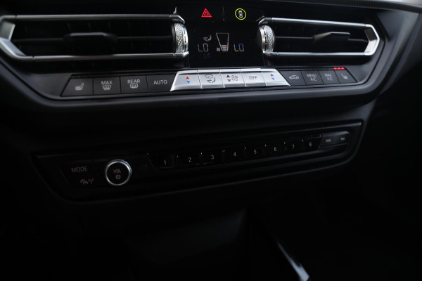 BMW 1-serie 118i Executive Edition Sport stoel stuur verwarming Led