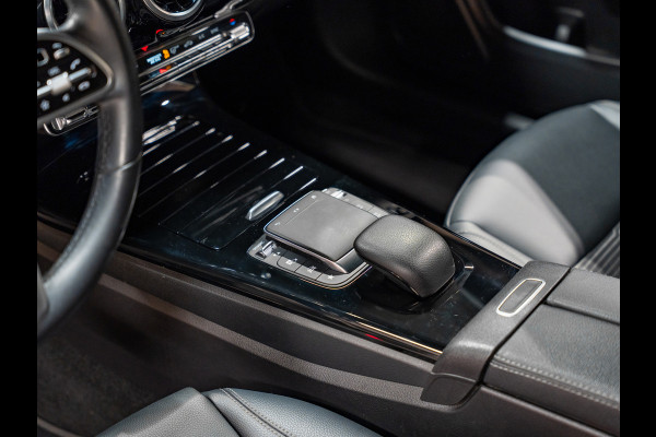 Mercedes-Benz CLA-Klasse Shooting Brake 180 Luxury Line, Navi, Camera, Cruise, Clima, Multistuur, Bluetooth/Tel, Voll Onderhoud