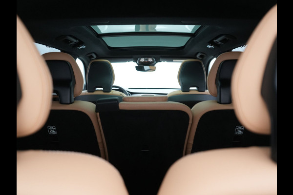 Volvo XC90 T8 Recharge AWD Ultimate Dark LONG RANGE 7 Persoons PHEV 455pk Dealer O.H. | Trekhaak Af Fabriek | Luchtvering | Panodak | Adaptive Cruise | Head Up | 360 Camera | Lederen Sportstoelen Massage & Ventilatie & Memory | Harman / Kardon | Keyless | Blis | Stoelen & Stuur Verwarmd | Plug In Hybrid |