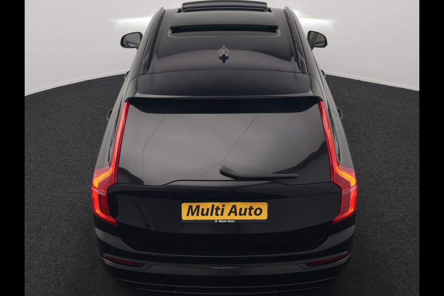 Volvo XC90 T8 Recharge AWD Ultimate Dark LONG RANGE 7 Persoons PHEV 455pk Dealer O.H. | Trekhaak Af Fabriek | Luchtvering | Panodak | Adaptive Cruise | Head Up | 360 Camera | Lederen Sportstoelen Massage & Ventilatie & Memory | Harman / Kardon | Keyless | Blis | Stoelen & Stuur Verwarmd | Plug In Hybrid |