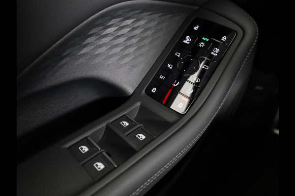 Audi A6 Avant S edition e-hybrid 299 pk | Techniekpakket plus | MMi experience pro | Elektrische stoelen | Privacy glas |