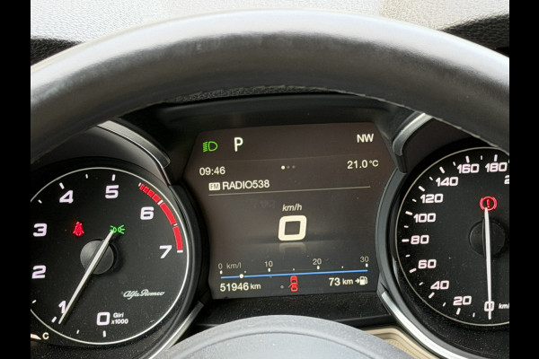 Alfa Romeo Stelvio 2.0 T AWD First Edition | Meer foto's volgen