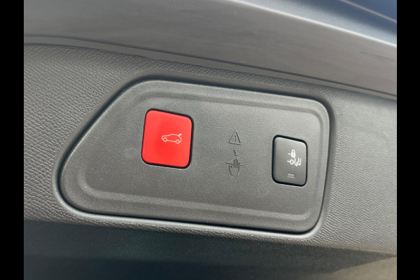 Peugeot 3008 1.6 HYbrid 225 GT | Plug-in Hybrid | Focal Audio | Rijklaar geleverd incl 12 maanden BOVAG garantie!