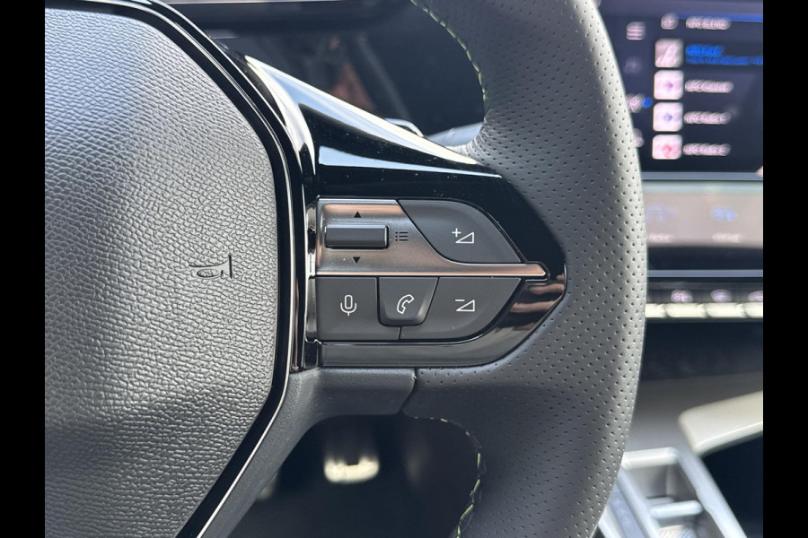 Peugeot e-408 GT Avantage 58 kWh | Warmtepomp | Pano | Massage | Stoelverw | 360 camera