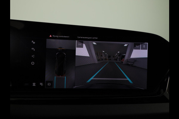 Audi A6 Avant Avant S edition e-hybrid 299 pk | Exterieurpakket zwart | S-interieur sportstoelen | Tech plus | Elektrisch instelbare voorstoelen |