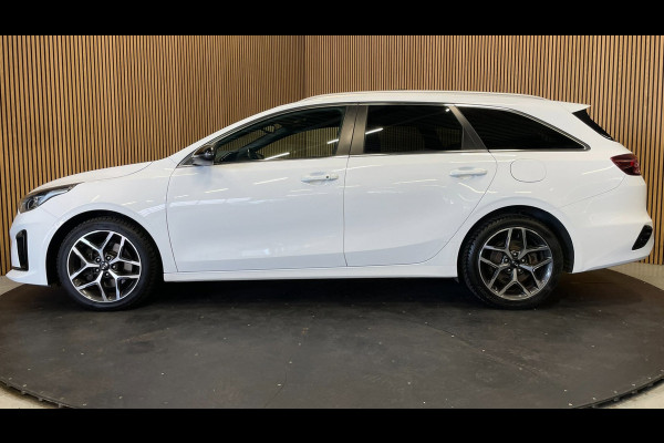 Kia Ceed Sportswagon 1.4 T-GDi GT-Line|141PK|AUTOMAAT|AFN.TREKHAAK|ACC|PANO|DIGITAL COCKPIT|CARPLAY|CAMERA|STOEL+STUURVERW|NAP|NL|