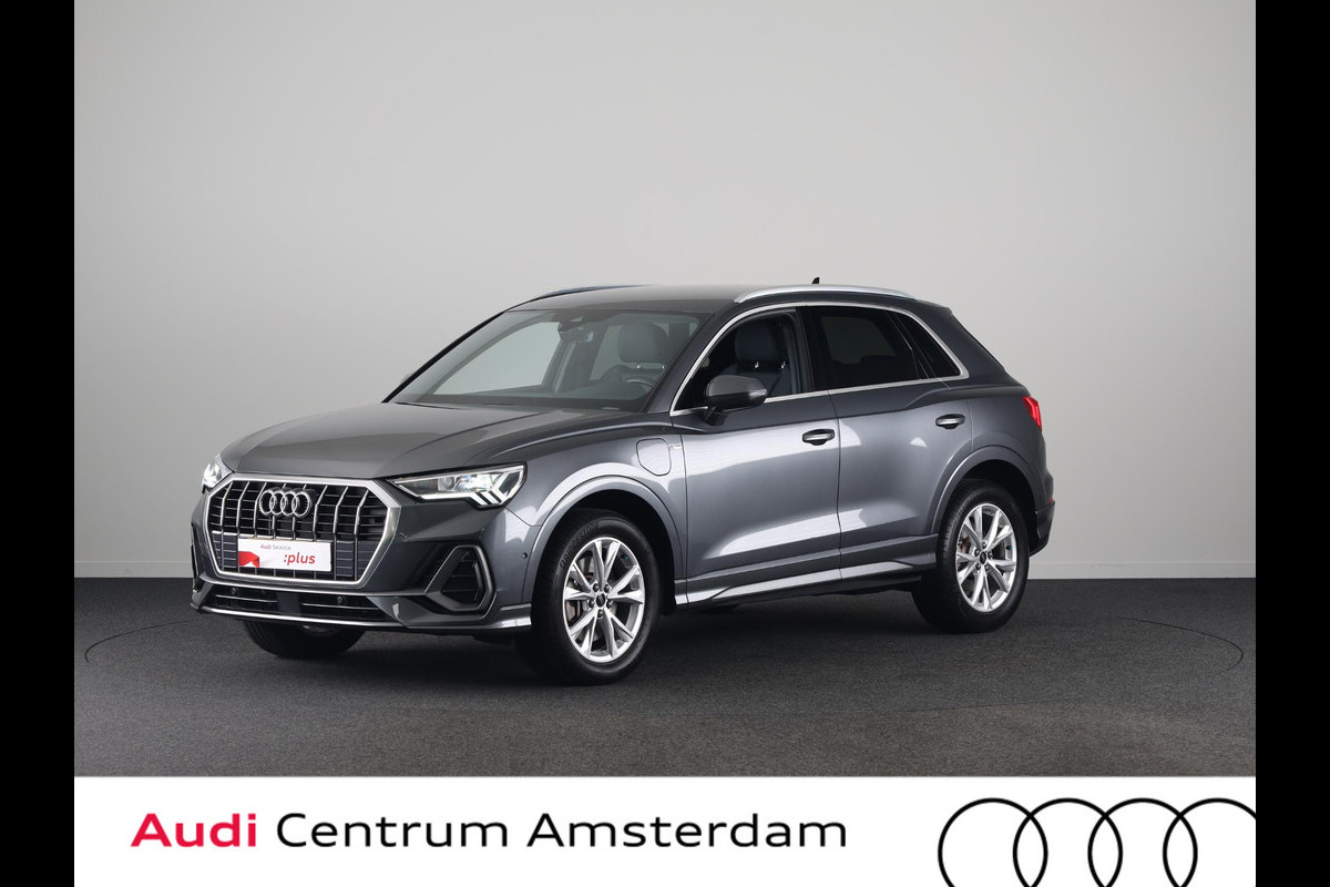 Audi Q3 45 TFSI e S edition 245pk | Navigatie | Keyless entry | Parkeercamera |  S-line interieur | Stoelverwarming | Verlengde garantie