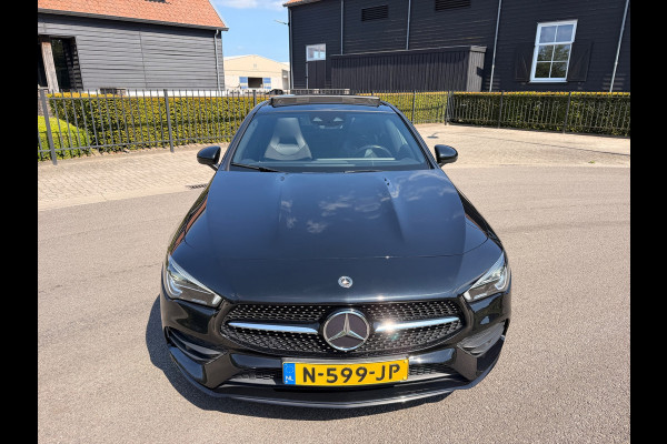 Mercedes-Benz CLA-Klasse 200 AMG|Pano|Ambient Lights|Night|Memory|Camera|Keyless|