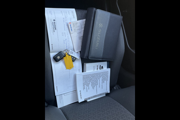 Suzuki Swift 1.2 Select Smart Hybrid 81pk (60kW) | Camera | Carplay | Navi | Keyless | Dodehoek | Adapt. Cruise | etc. etc.