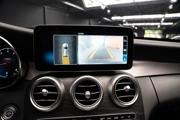 Mercedes-Benz C-Klasse Estate 180 AMG Pano Leer Camera Navi LED PTS Elekt. achterklep Elektr. trekhaak LM velgen BTW auto!