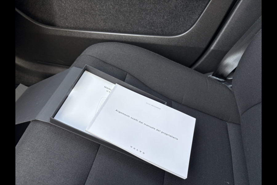 Volvo XC40 1.5 T4 Plug-in PHEV hybrid | Facelift | Parkeerpakket