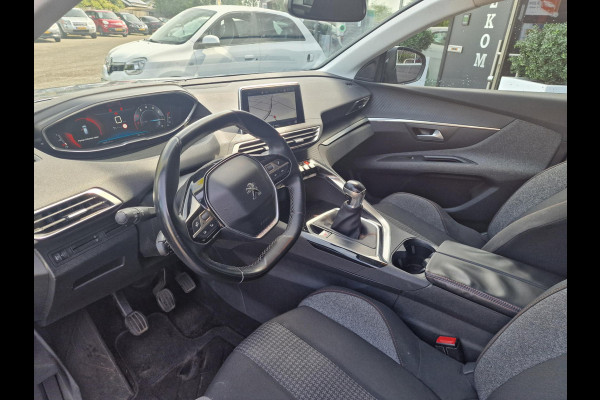 Peugeot 3008 1.2 PureTech Blue Lease Executive