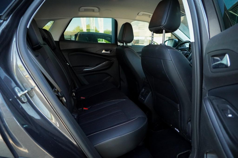 Opel Grandland X 1.2 Turbo Business Executive / Leder / Trekhaak / Stoelverwarming+ventilatie / Riem Vervangen