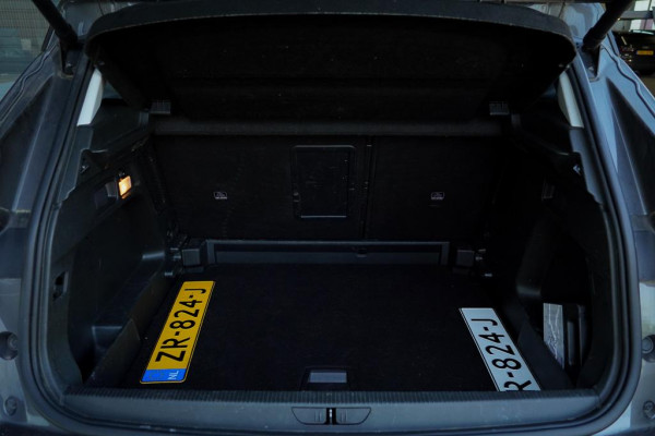 Opel Grandland X 1.2 Turbo Business Executive / Leder / Trekhaak / Stoelverwarming+ventilatie / Riem Vervangen